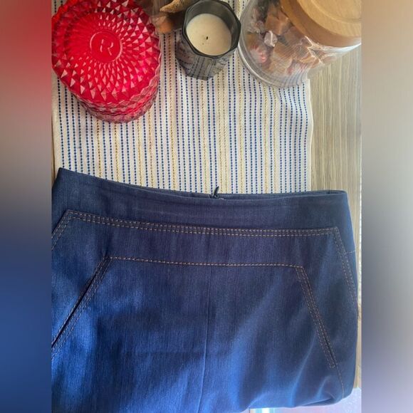 Akris Punto Pencil Skirt Size 6 Denim Dark Blue Lined Pocket - Picture 5 of 16
